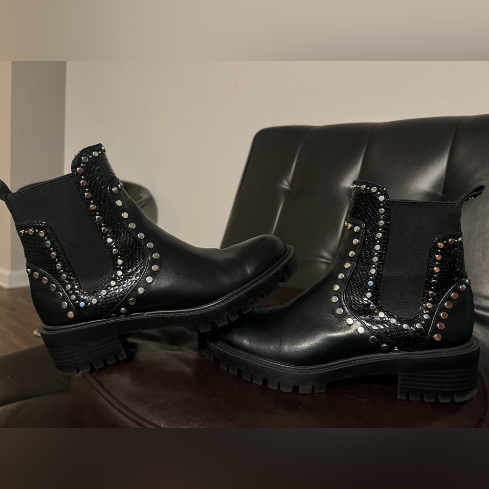 Zara leather studded boots size 5.5(36)